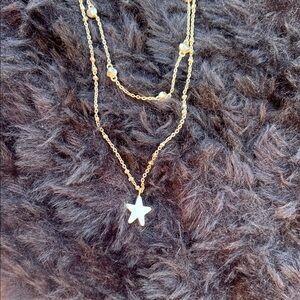 Gold Star Pendant Necklace